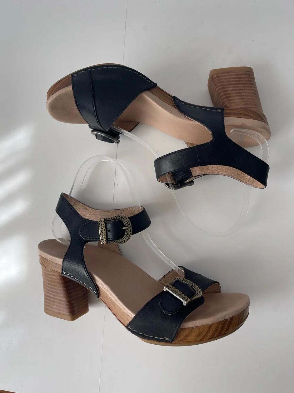 Dansko Anna Block Heel Sandal Black Leather 38